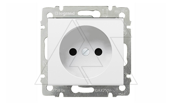 Valena - Розетка 2P 10/16A, белая