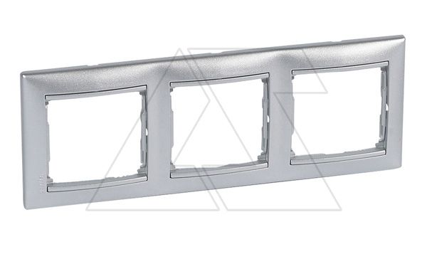 Valena - Рамка 3 поста верт/гориз, алюминий