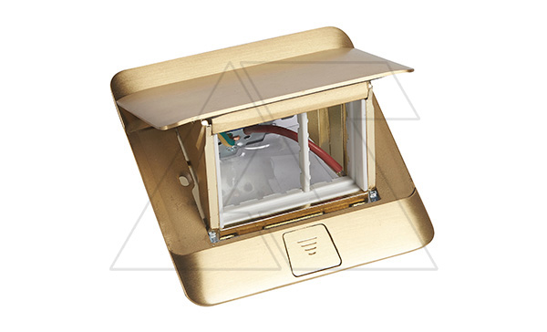 Блок розеточный неукомпл.выдвижной 3М, латунь