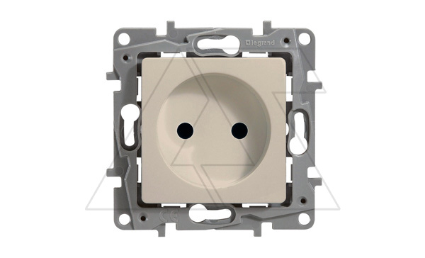 Etika - Розетка 2P 10/16A (сл.кость)