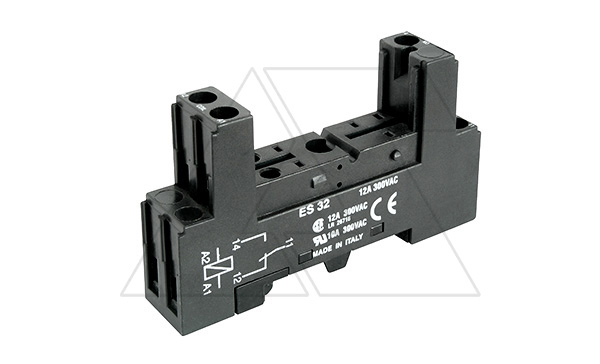 Цоколь ES32, 12A(300VAC), черный, на рейку DIN35/на панель (1xM3), для RM96-1CO Цоколь ES32, 12A(300VAC), черный, на рейку DIN35/на панель (1xM3), для RM96-1CO