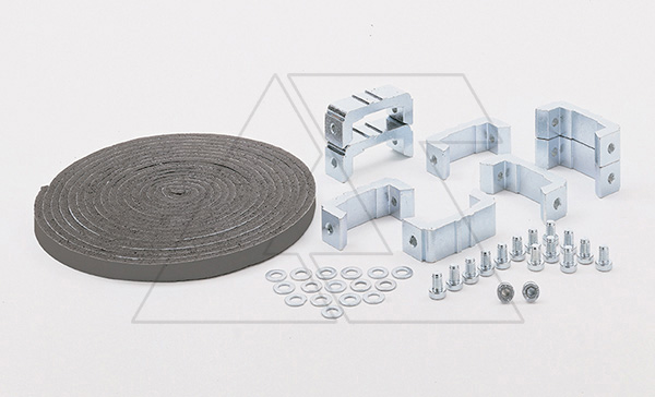 Комплект из скоб (оцинк. лист. сталь) для соед. щитов  IP55 (8 шт.)