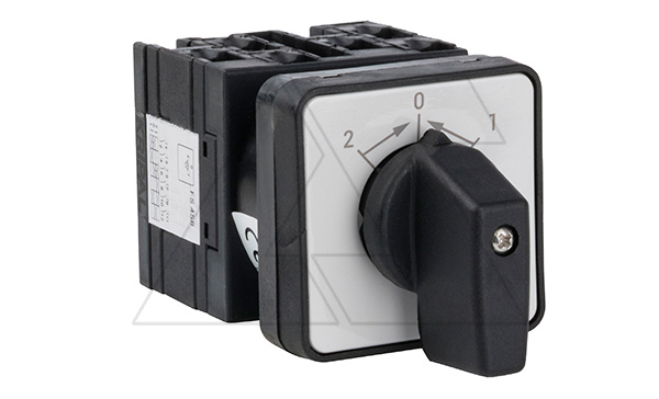 Переключатель UKT0-3-15394/E, 3P, 20A, тип 2→0←1, 3NO на 2 и 1, 1NO замкнут в 0_1 и 0_2, на дверь, фронт IP65