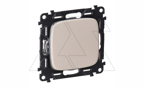 Valena Allure - Переключатель на 2 направления, слоновая кость (инд. упаковка) Valena Allure - Переключатель на 2 направления, слоновая кость (инд. упаковка)