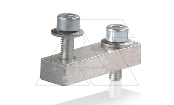 Перемычка JB22-3 для клемм ZS70/22 на 3 полюса, 192А, оранж. Перемычка JB22-3 для клемм ZS70/22 на 3 полюса, 192А, оранж.