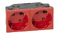 Mosaic - Розетка с механ. блокировкой двойная 2х2P+E, 4M, защ. шторки, пруж. зажимы,  со смещением контактов 45°, красный от интернет-магазина amperkin.by