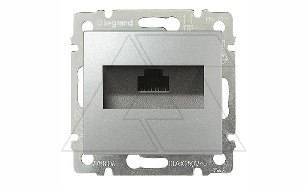 Valena - Розетка 1хRJ-45 UTP CAT5E монтаж на винтах, алюминий