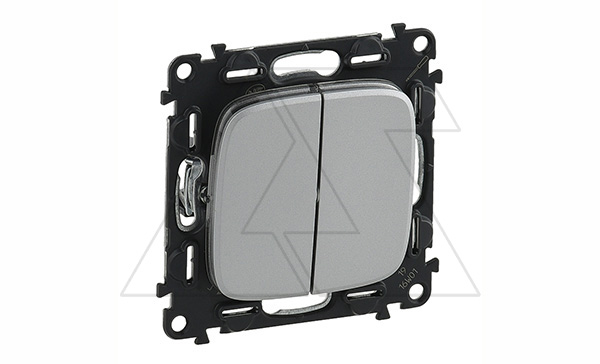 Valena Allure - Переключатель на 2 направления двухклавишный, алюминий (инд. упаковка)