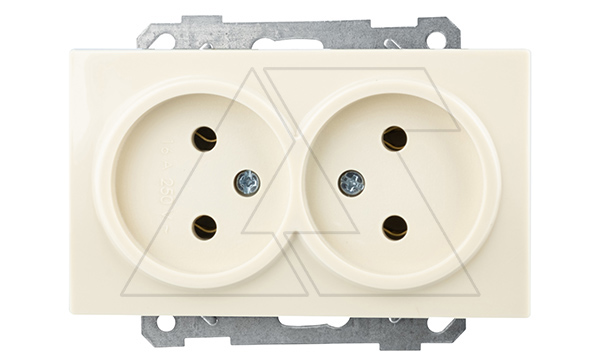 21 - Розетка двойная 2x2P, сл.кость 21 - Розетка двойная 2x2P, сл.кость