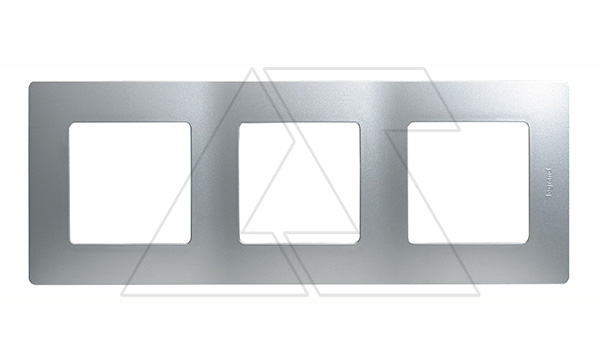 Etika - Рамка 3 поста (алюминий) Etika - Рамка 3 поста (алюминий)