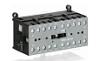 Мини-контактор реверсивный VB6-30-01-80 220...240VAC, 3NO 9A(20A-AC1) 4kW, всп.контакт 1NC (4A-AC15) от интернет-магазина amperkin.by